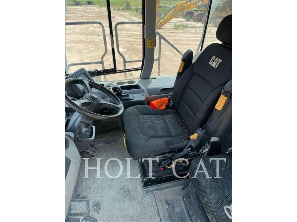 CAT 735 Dúmpers articulados