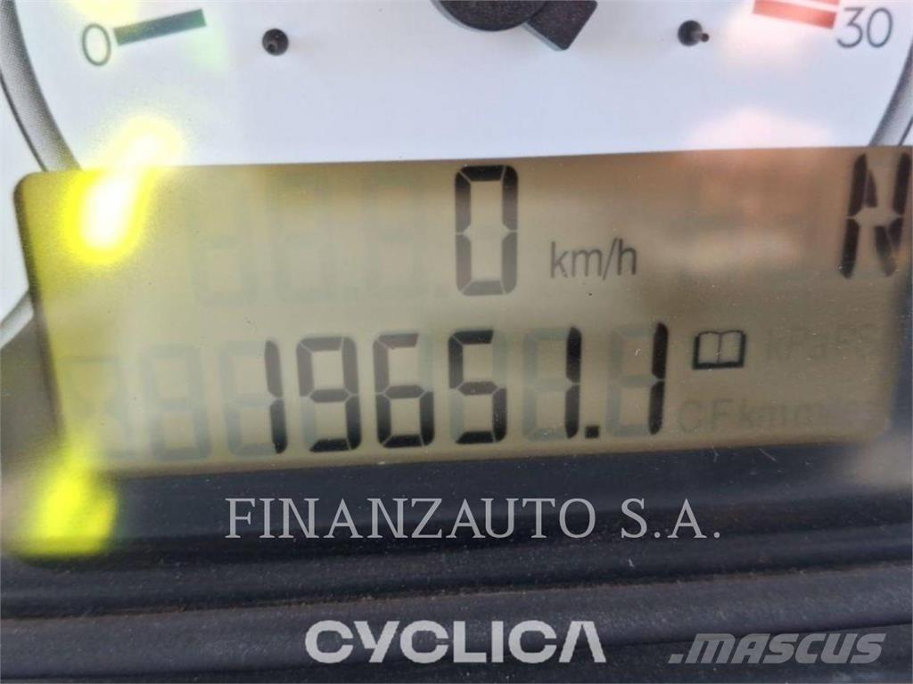 CAT 740 Dúmpers articulados