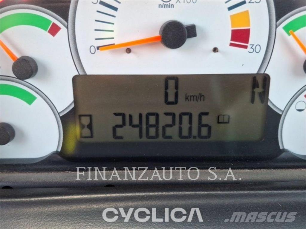 CAT 740 Dúmpers articulados