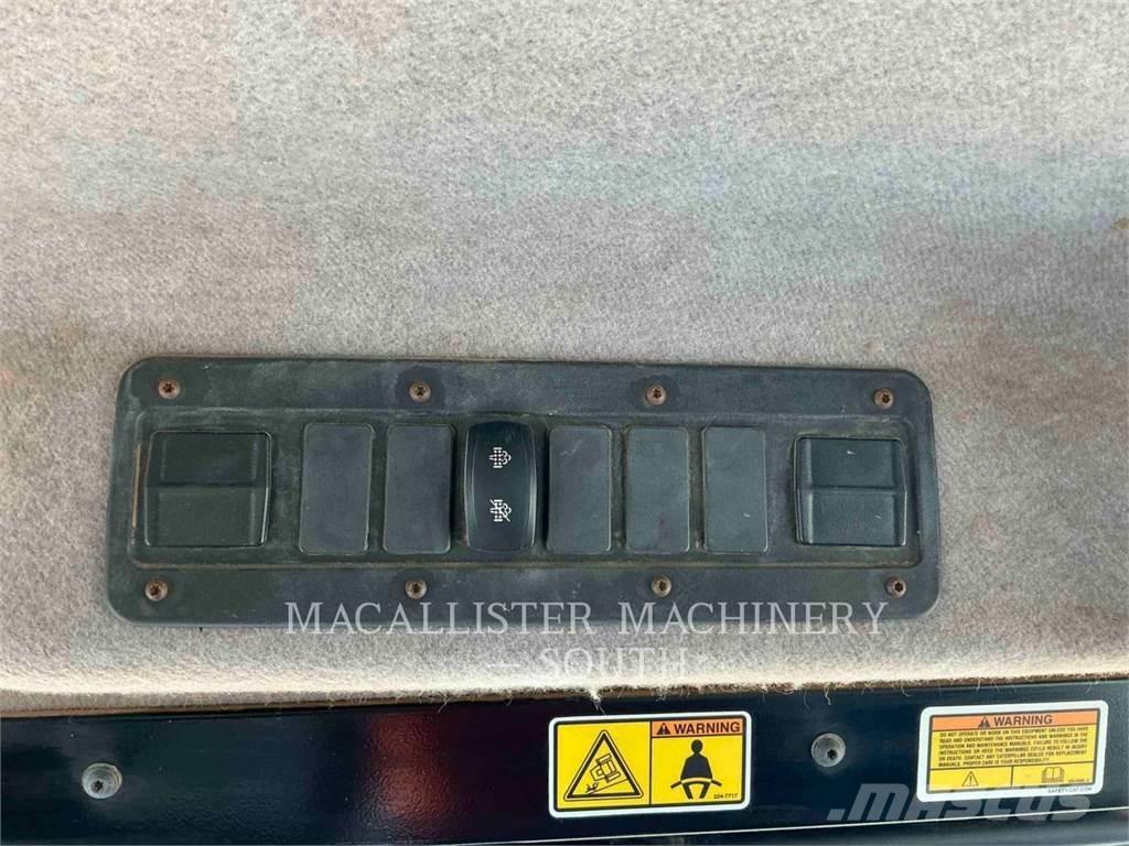 CAT 740B Dúmpers articulados