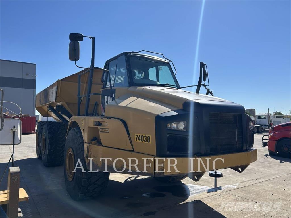 CAT 740B Dúmpers articulados