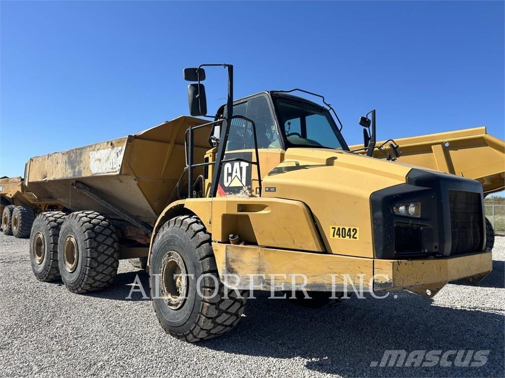 CAT 740B Dúmpers articulados