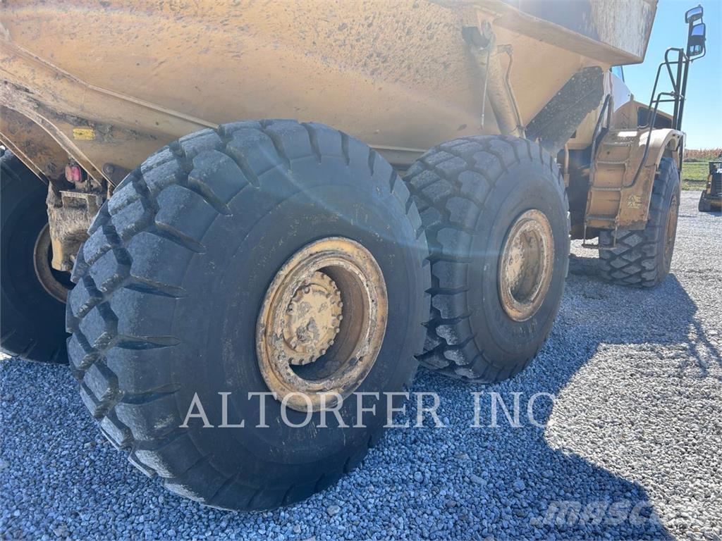 CAT 740B Dúmpers articulados