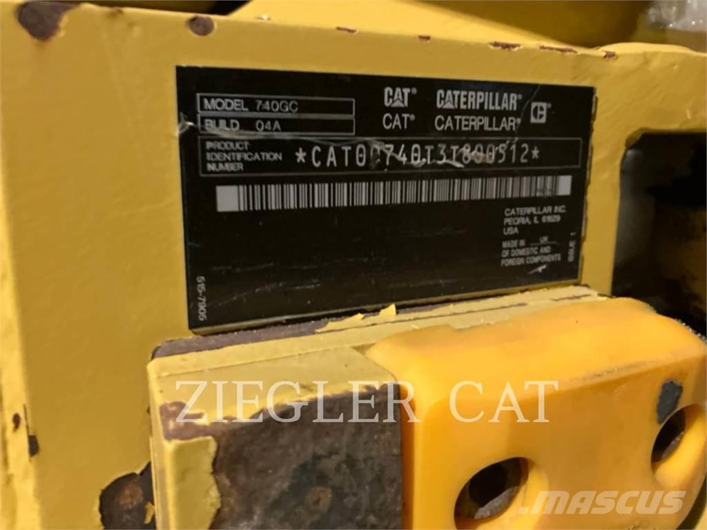 CAT 740GC Dúmpers articulados