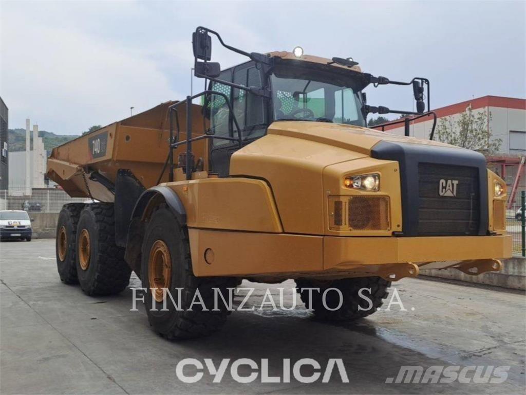 CAT 740GC Dúmpers articulados