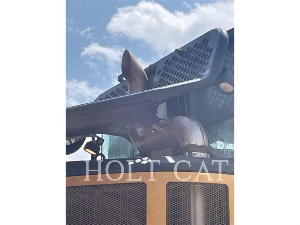 CAT 745 Dúmpers articulados