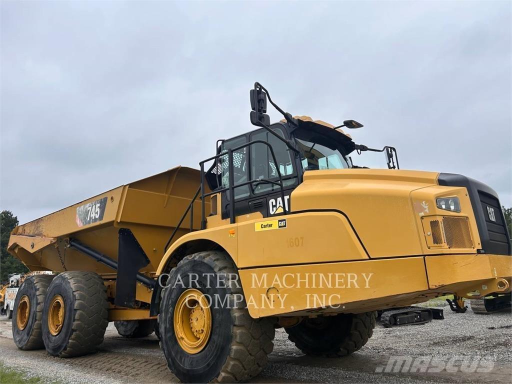 CAT 745 Dúmpers articulados