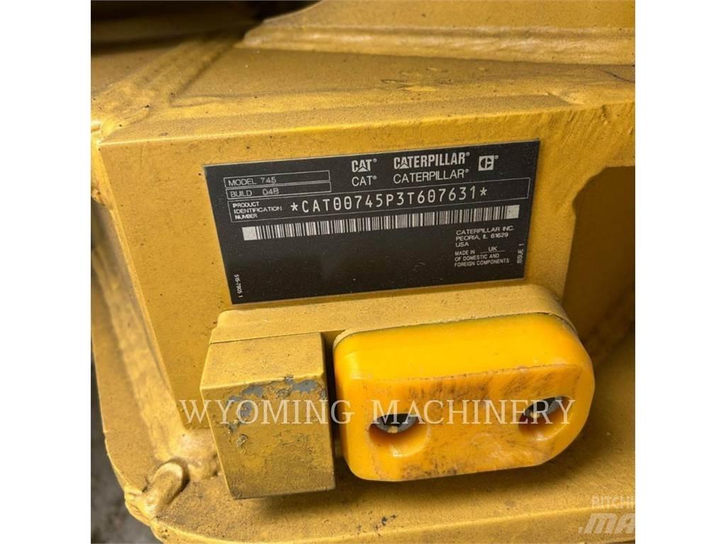CAT 745 Dúmpers articulados