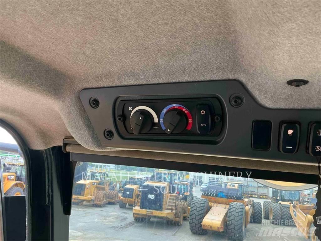 CAT 745 Dúmpers articulados