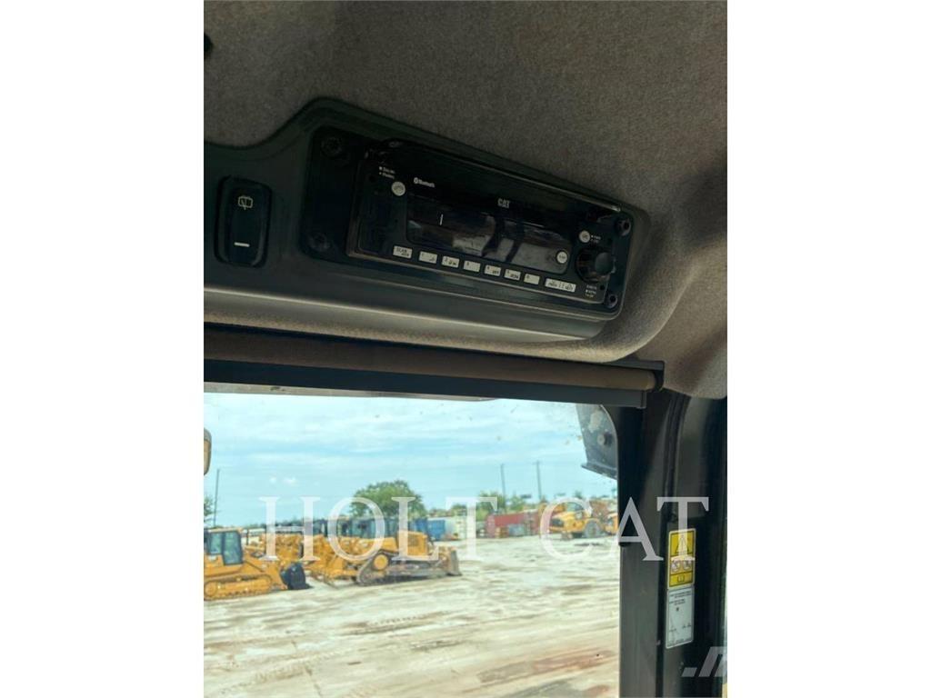 CAT 745 Dúmpers articulados