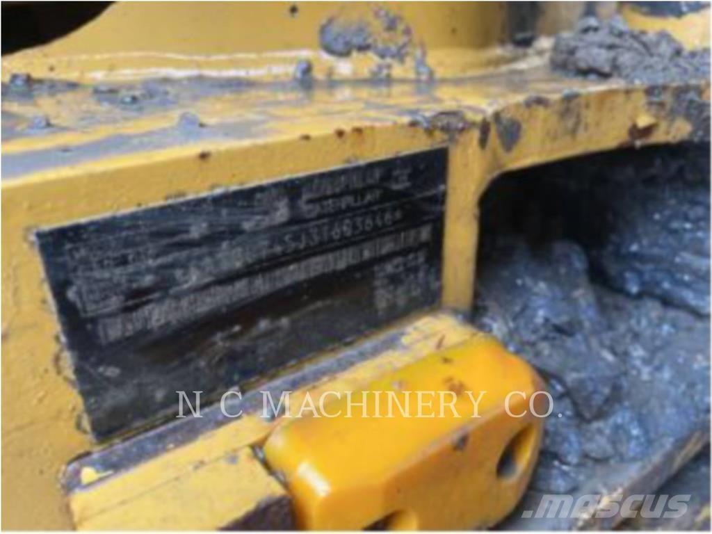 CAT 745 Dúmpers articulados