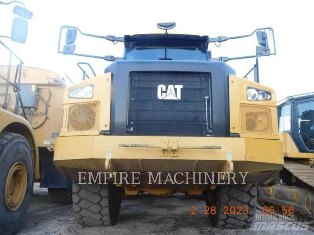 CAT 745-04 Dúmpers articulados