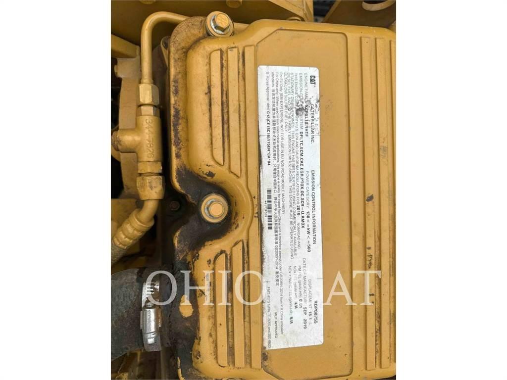 CAT 745-04 Dúmpers articulados