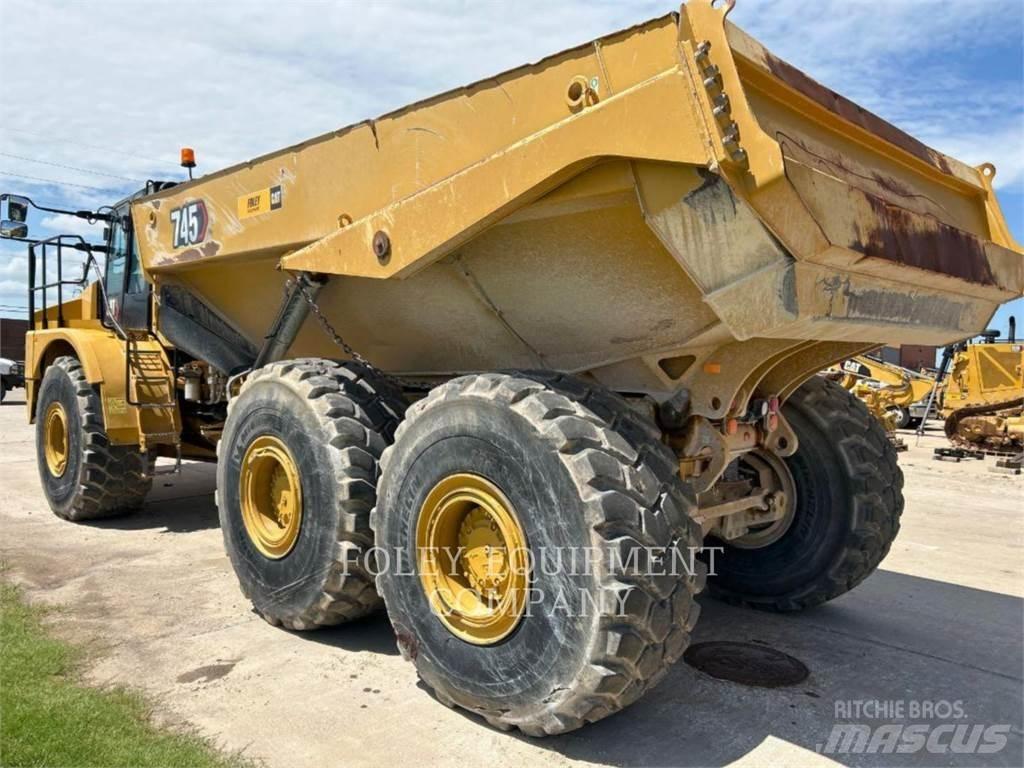 CAT 745-04 Dúmpers articulados