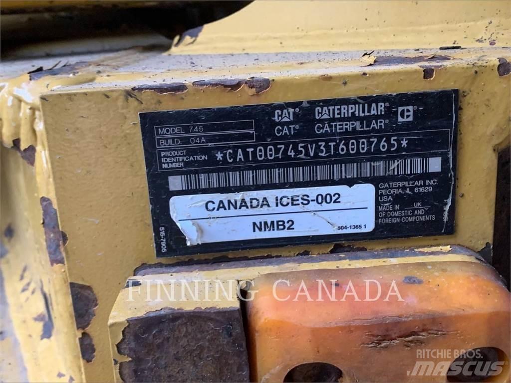 CAT 745-04 Dúmpers articulados