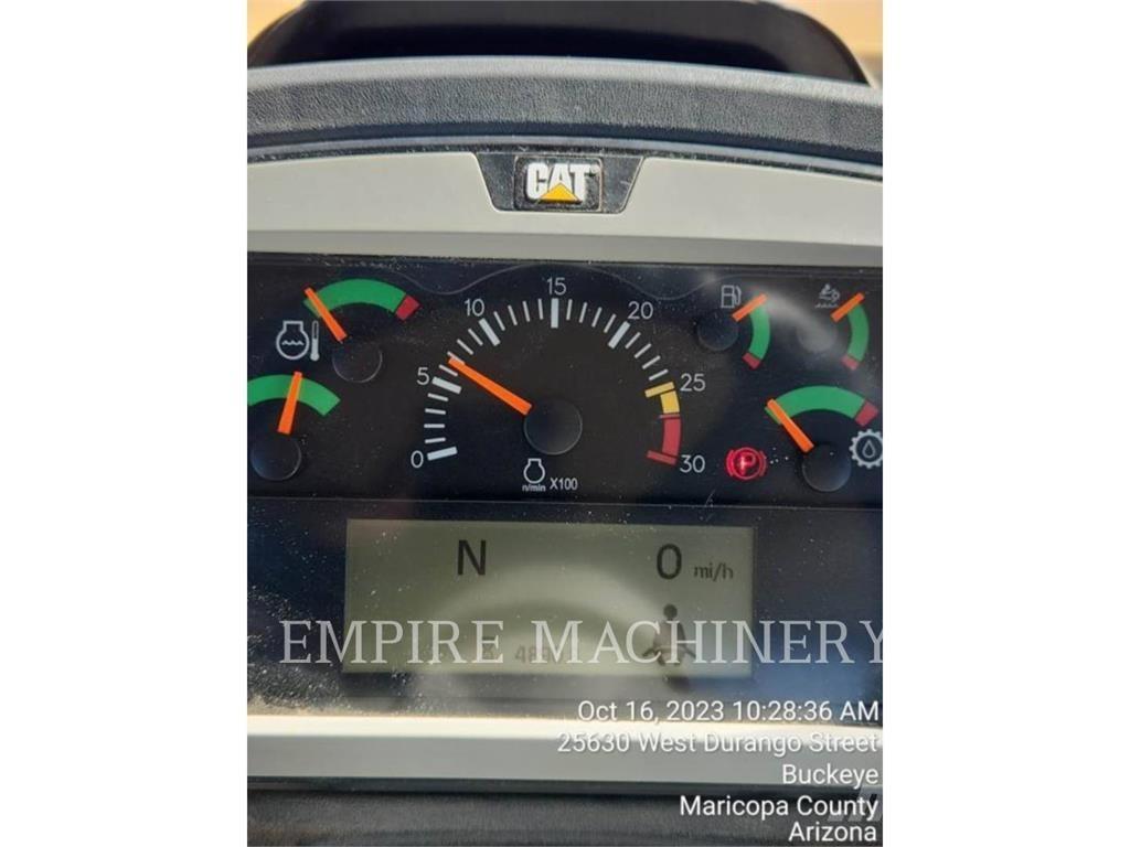 CAT 745-04 Dúmpers articulados