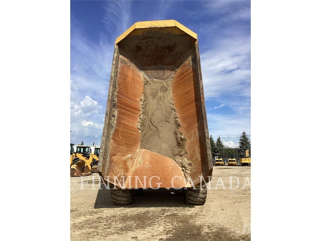 CAT 745-04 Dúmpers articulados