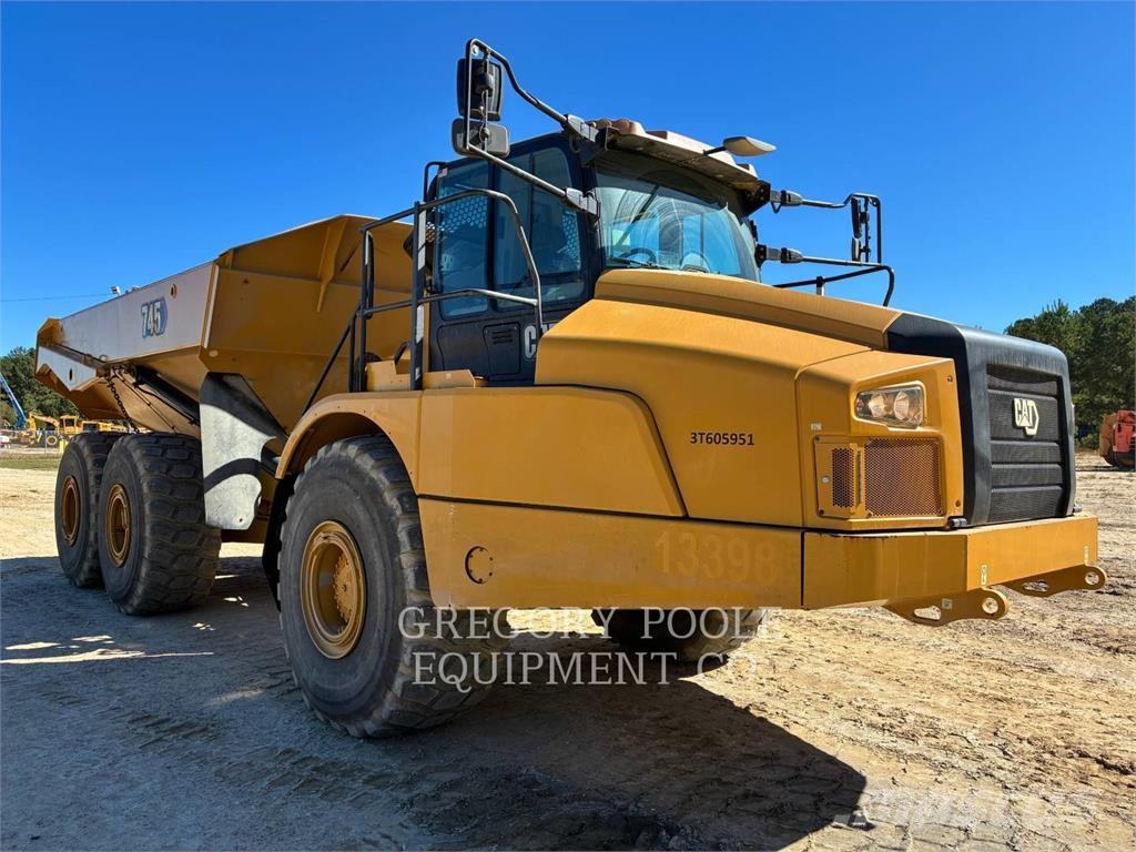 CAT 745-04 Dúmpers articulados