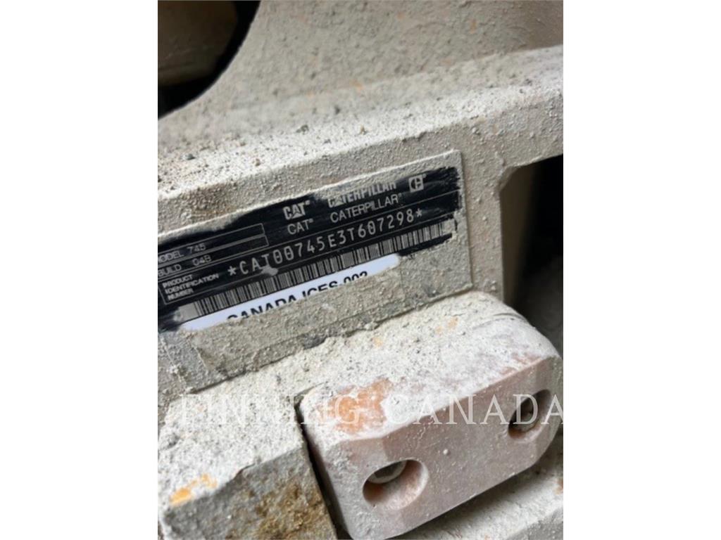 CAT 745-04 Dúmpers articulados