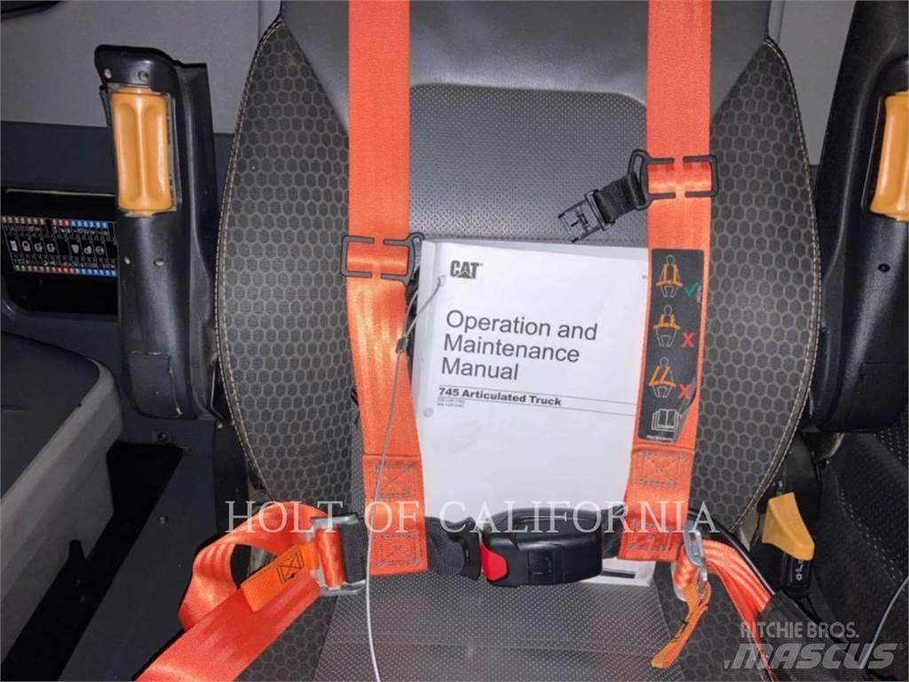 CAT 745 WT Camiones cisterna