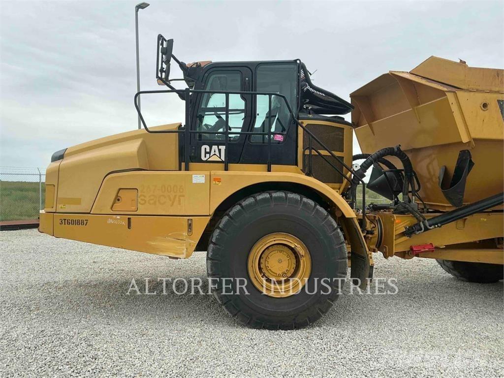 CAT 74504 Dúmpers articulados