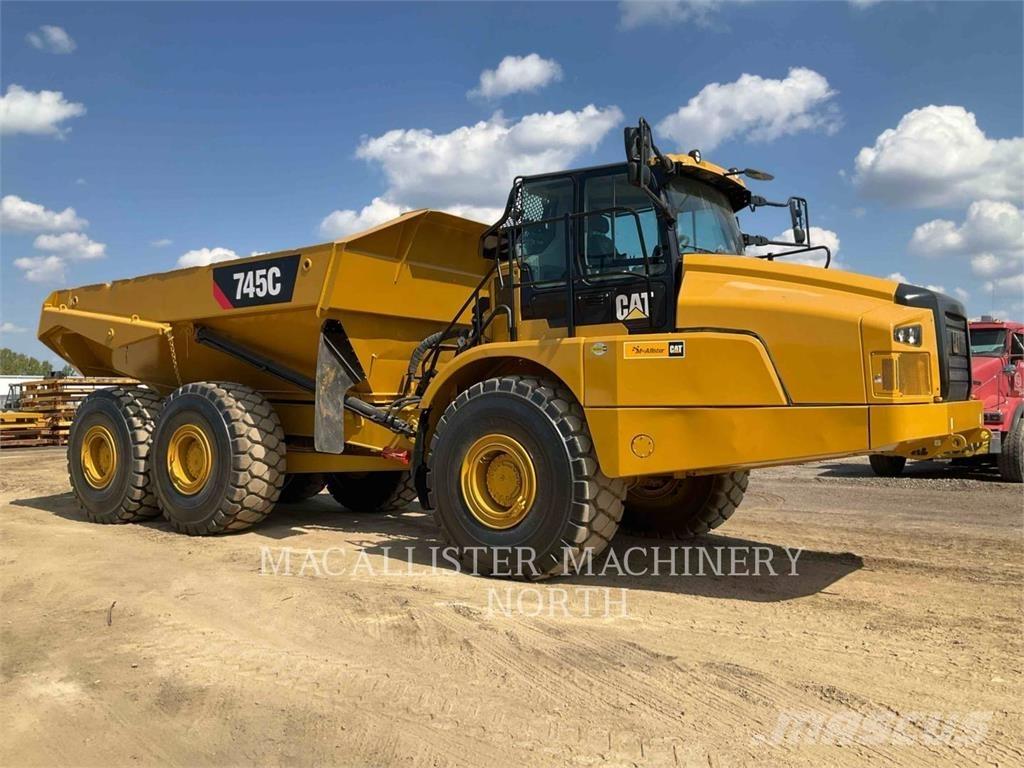 CAT 74504 Dúmpers articulados