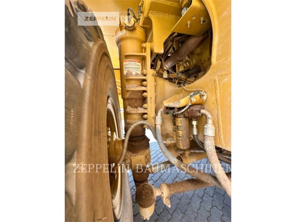 CAT 775E Dúmpers articulados