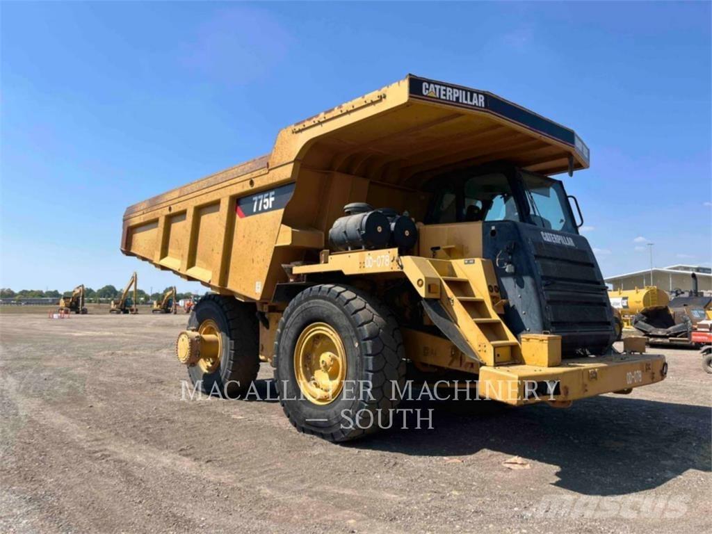 CAT 775F Dúmpers articulados