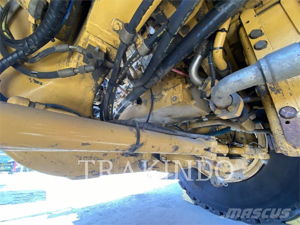 CAT 777E Dúmpers articulados
