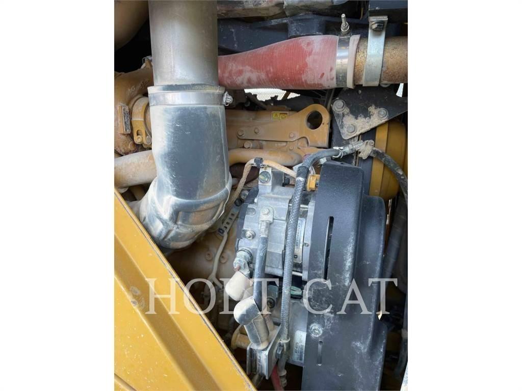 CAT 815 Compactadores de suelo