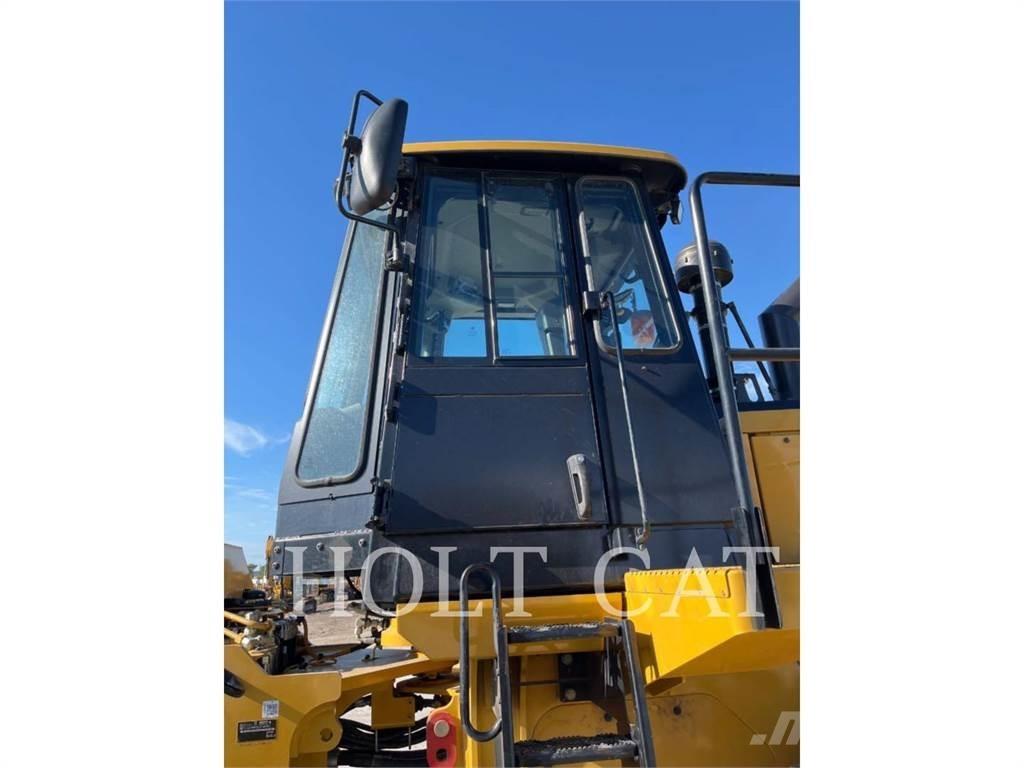 CAT 815 Compactadores de suelo