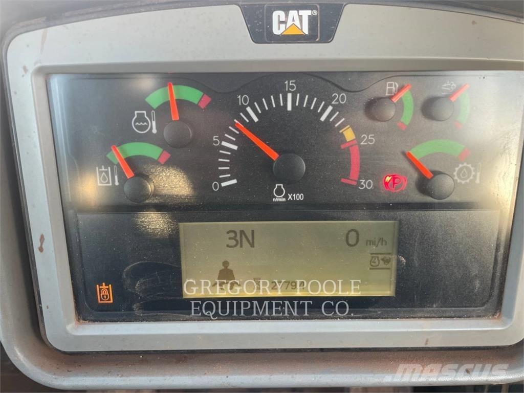 CAT 815-11 Compactadores de suelo