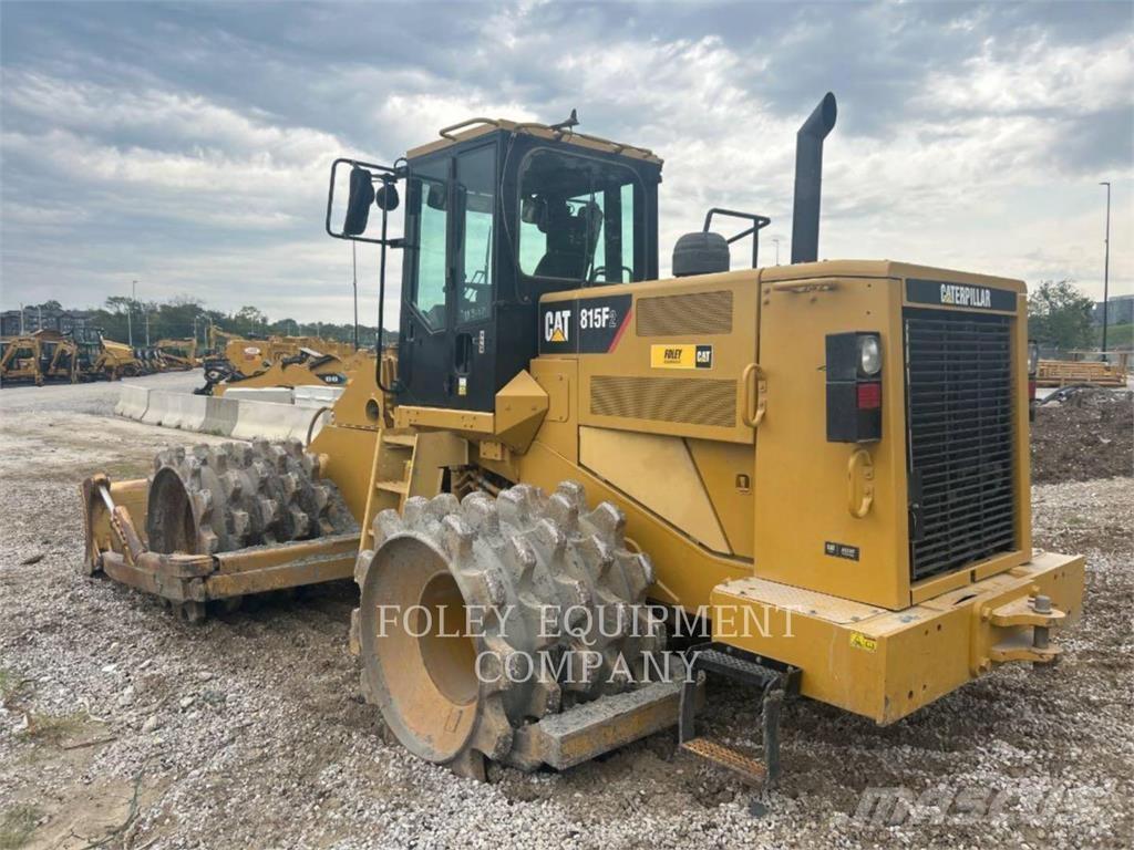 CAT 815F2 Compactadores de suelo