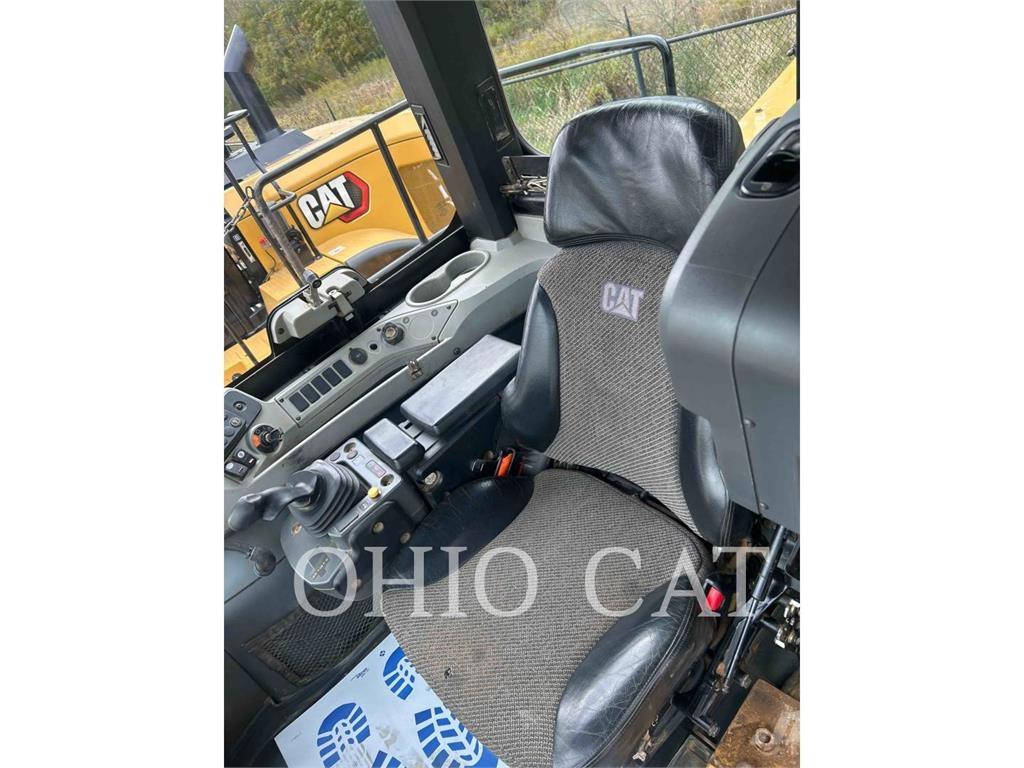 CAT 815K Buldozer sobre ruedas