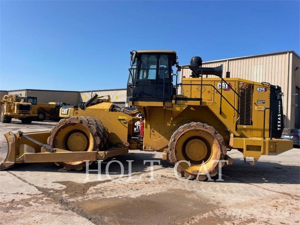 CAT 825 Compactadores de suelo