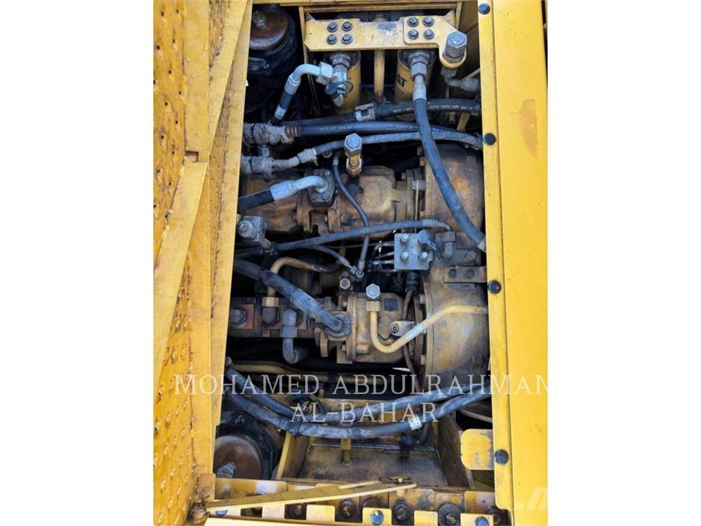 CAT 834F Buldozer sobre ruedas