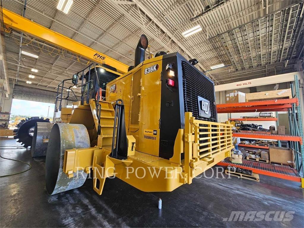 CAT 836K Compactadores de suelo