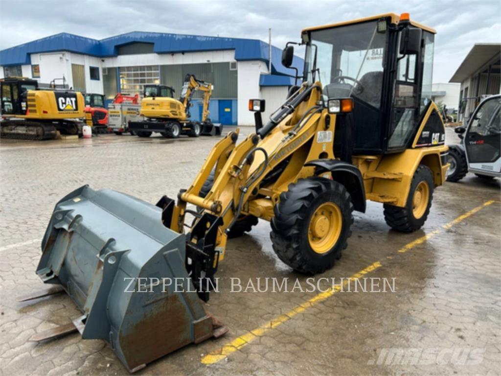 CAT 902 Cargadoras sobre ruedas