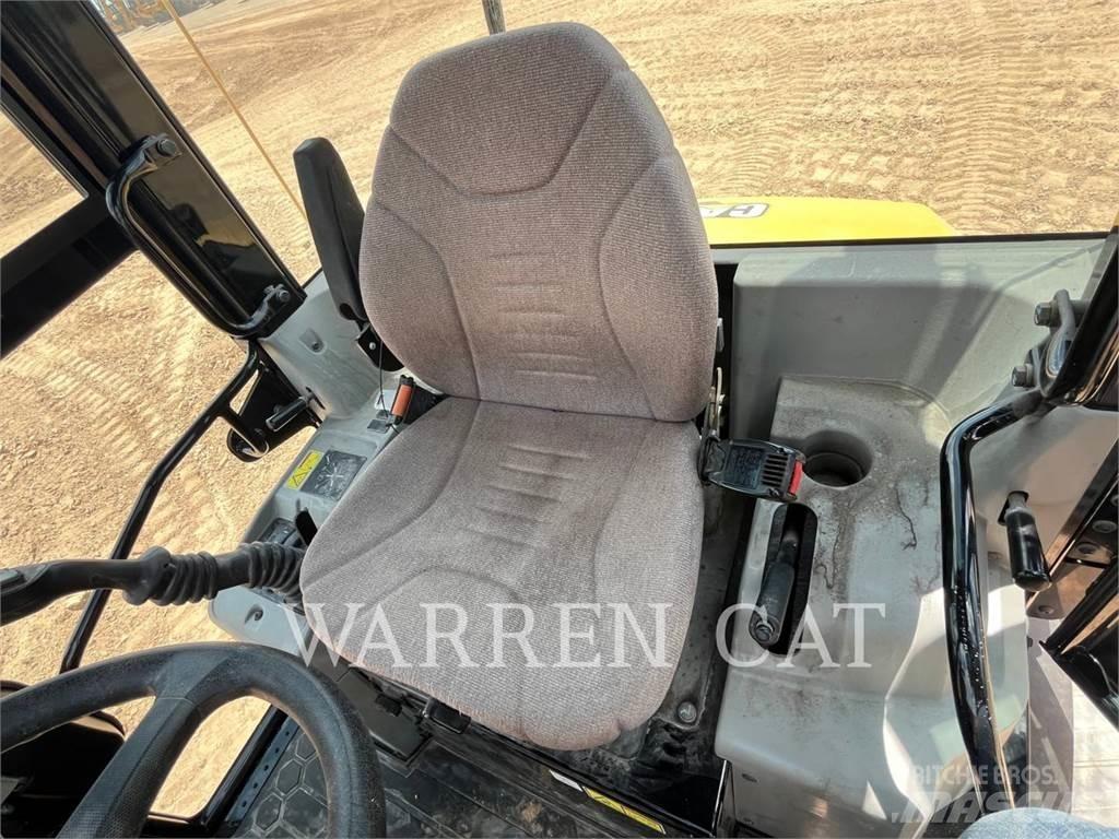 CAT 903D Cargadoras sobre ruedas