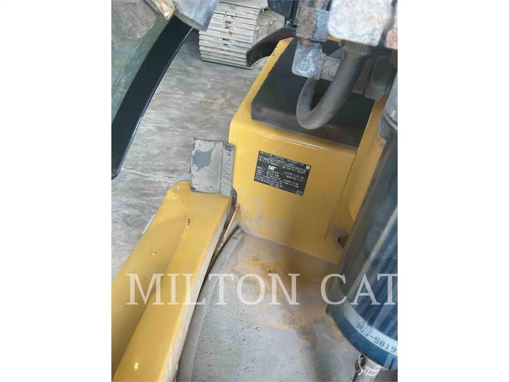 CAT 903D Cargadoras sobre ruedas