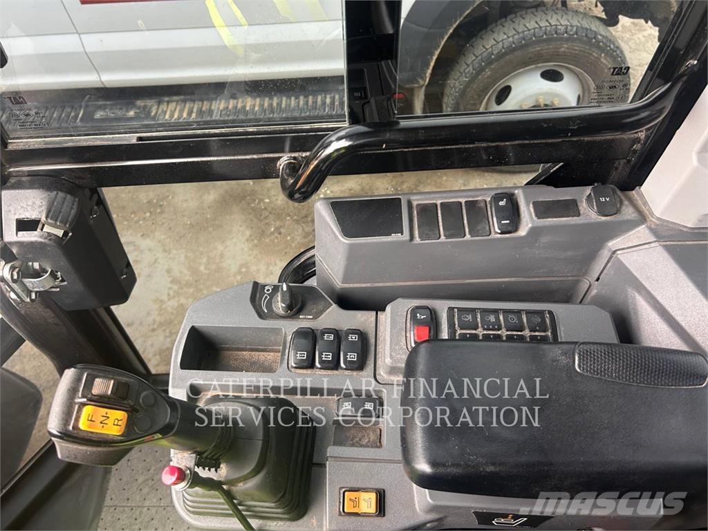 CAT 906-14 Cargadoras sobre ruedas