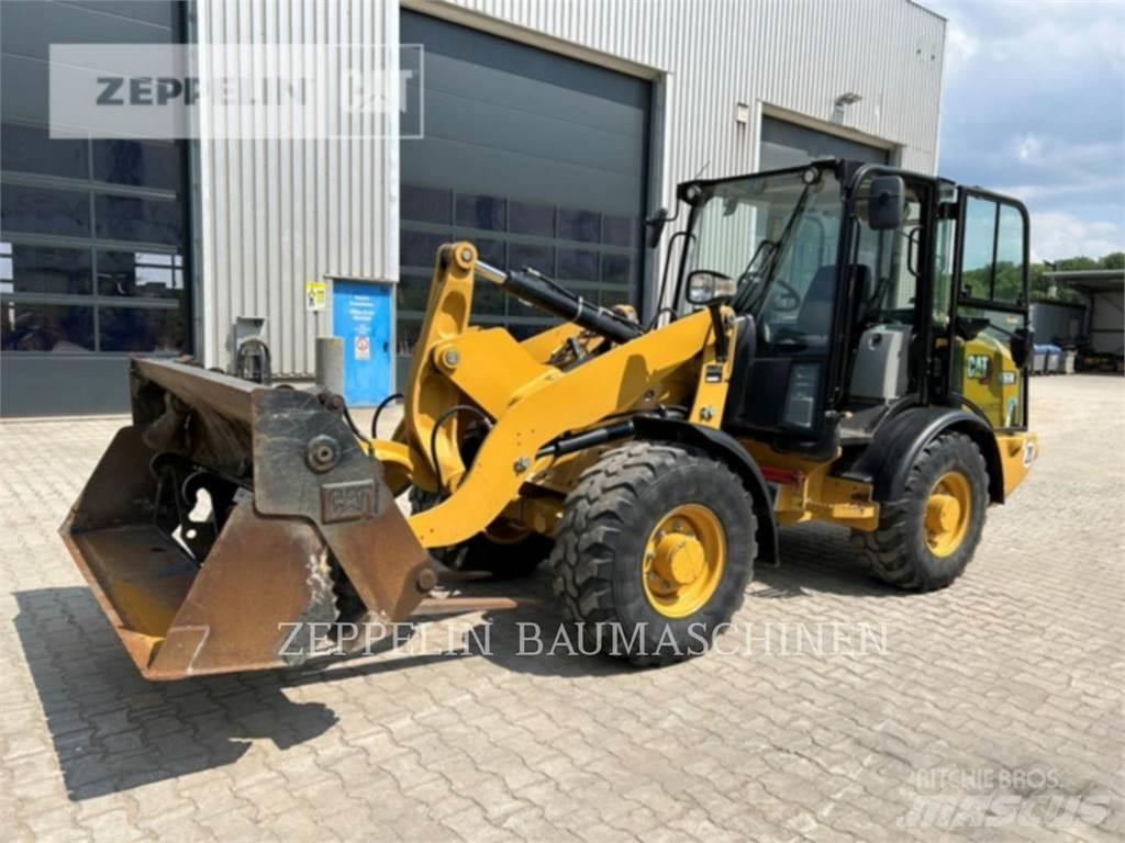 CAT 906M Cargadoras sobre ruedas