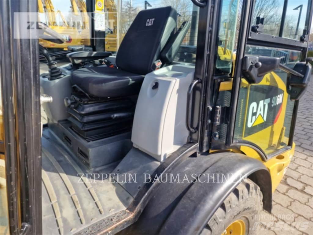 CAT 906M Cargadoras sobre ruedas