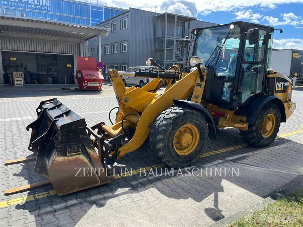 CAT 906M Cargadoras sobre ruedas