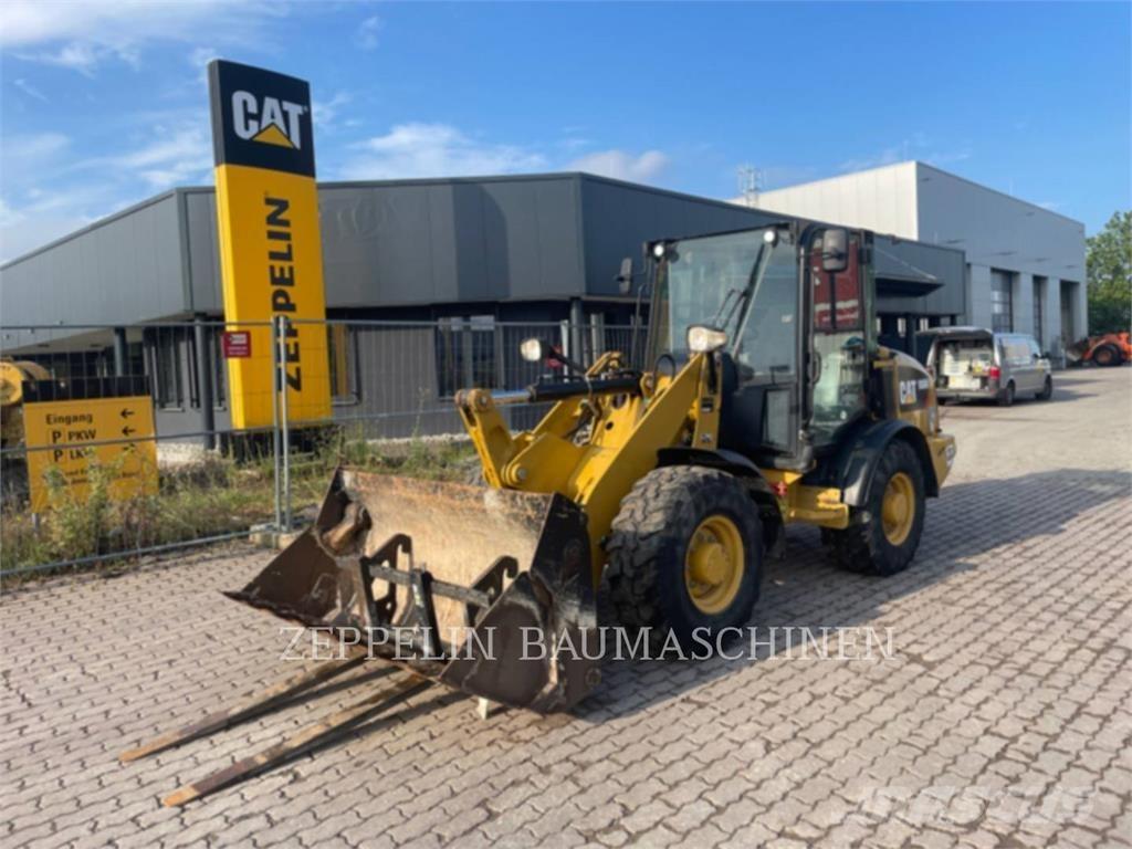 CAT 906M Cargadoras sobre ruedas