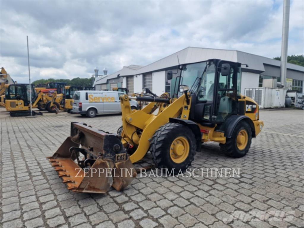CAT 906M Cargadoras sobre ruedas