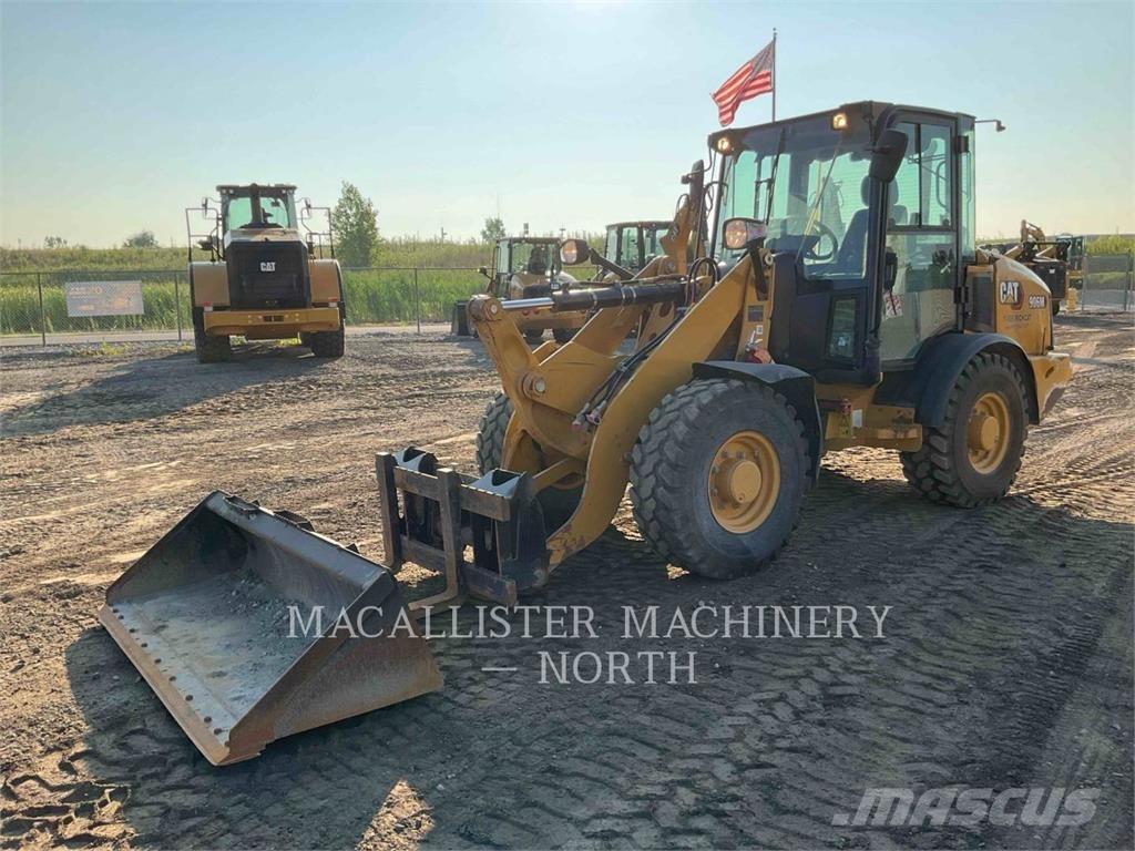 CAT 906M AW+ Cargadoras sobre ruedas