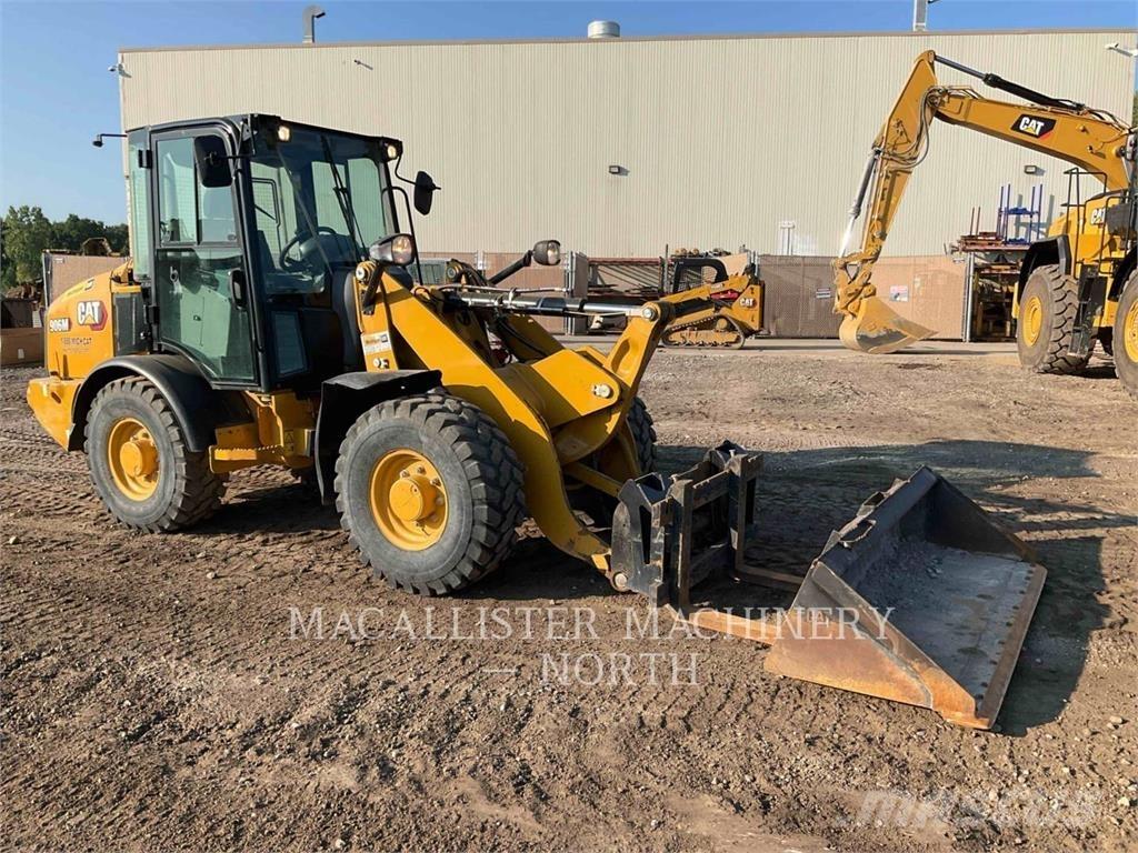 CAT 906M AW+ Cargadoras sobre ruedas