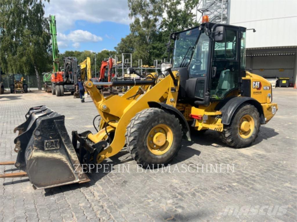 CAT 907M Cargadoras sobre ruedas