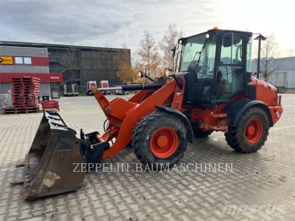 CAT 908H Cargadoras sobre ruedas